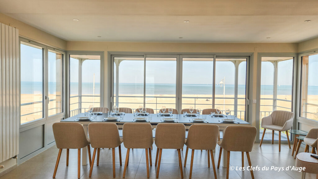 BENERVILLE-SUR-MER / DEAUVILLE - Magnifique maison sur la mer, 14 personnes