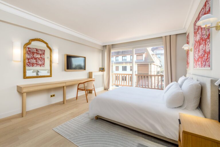 DEAUVILLE - Luxueux 3 chambres avec vue mer à Deauville