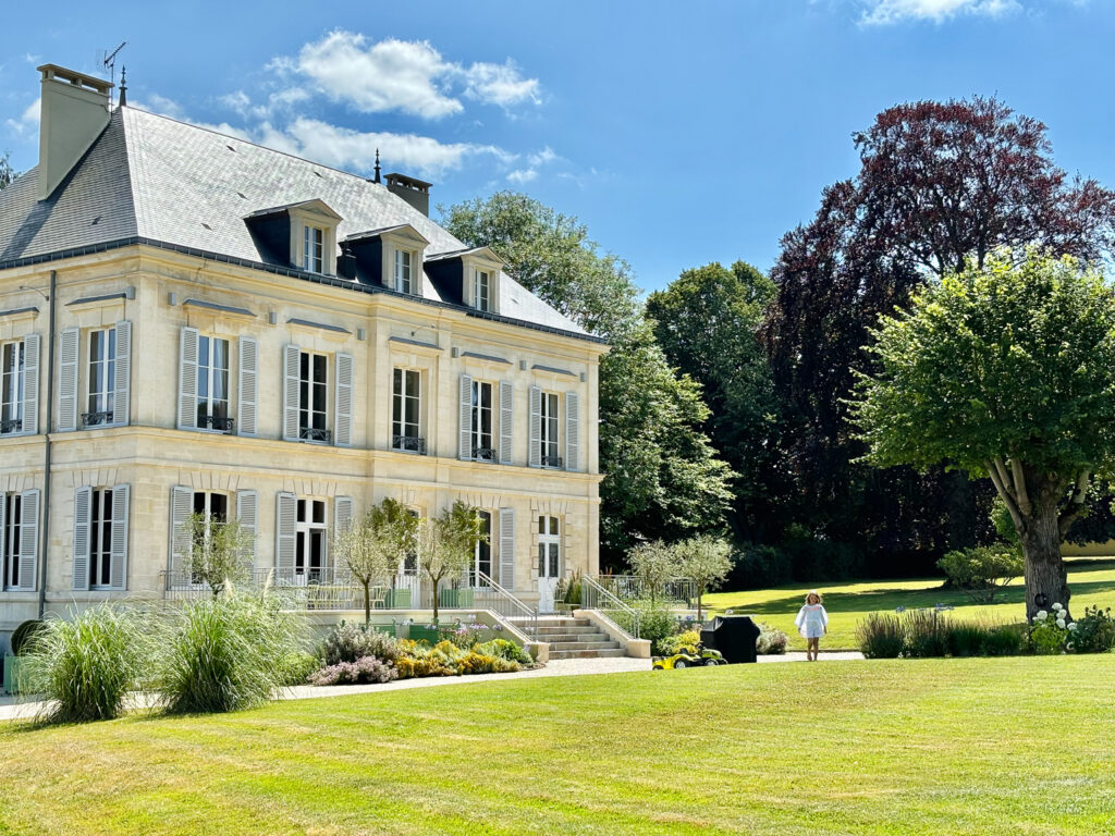 FALAISE - Splendide propriété en cœur de ville - Piscine - Spa - Sauna - 7 chambres